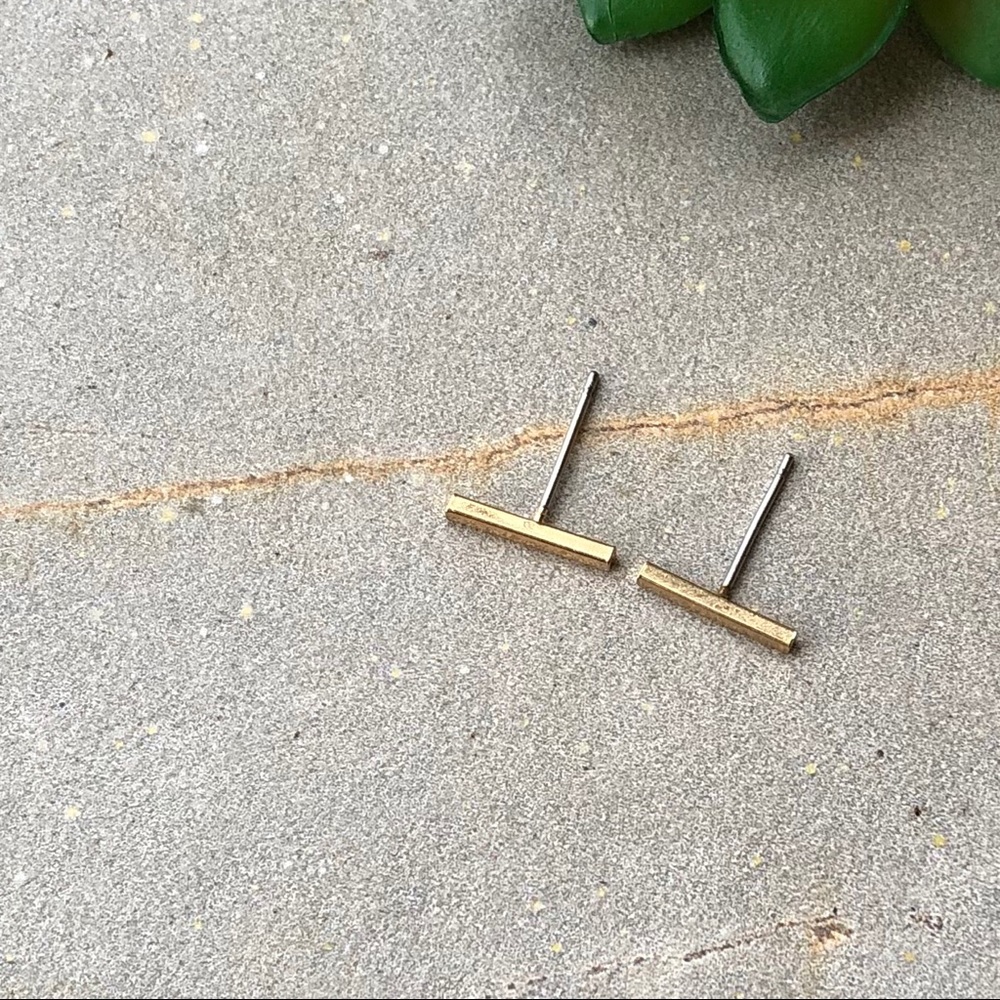 Gold Tone Minimalist Bar Dainty Earrings - Picture 4 of 8